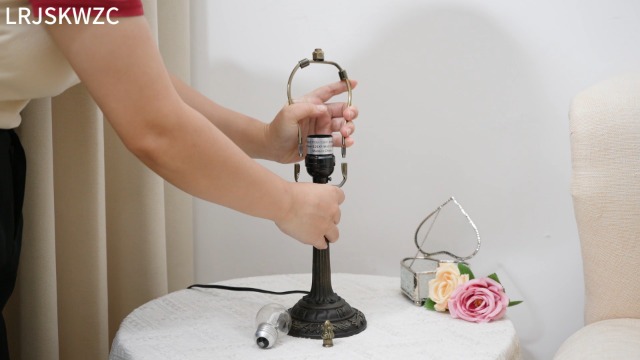 Amazon.co.jp : ティファニースタイルランプ、8インチのブドウの花の